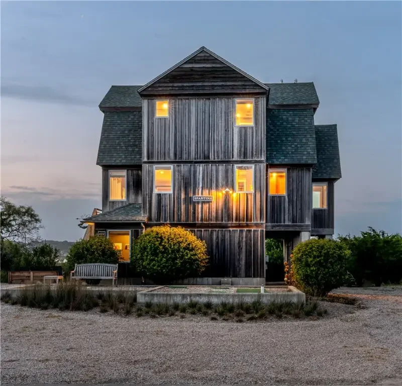 470 Atlantic Ave, Westerly