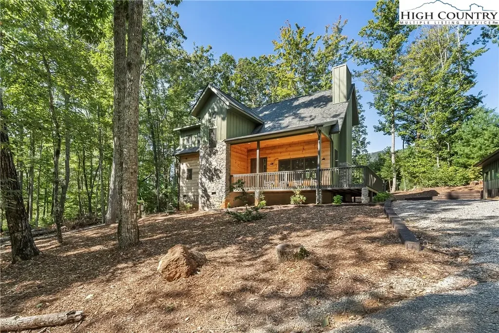 90 Clinchfield Gap Road, Marion