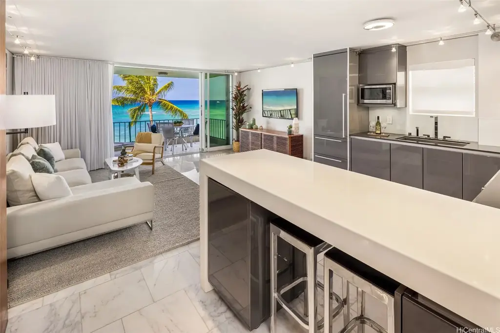 2999 Kalakaua Avenue # 704, Honolulu