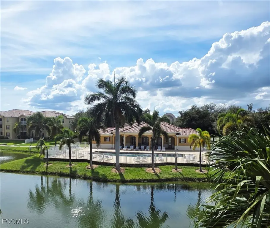 Photo of 4121 Residence Drive 323, Fort Myers FL