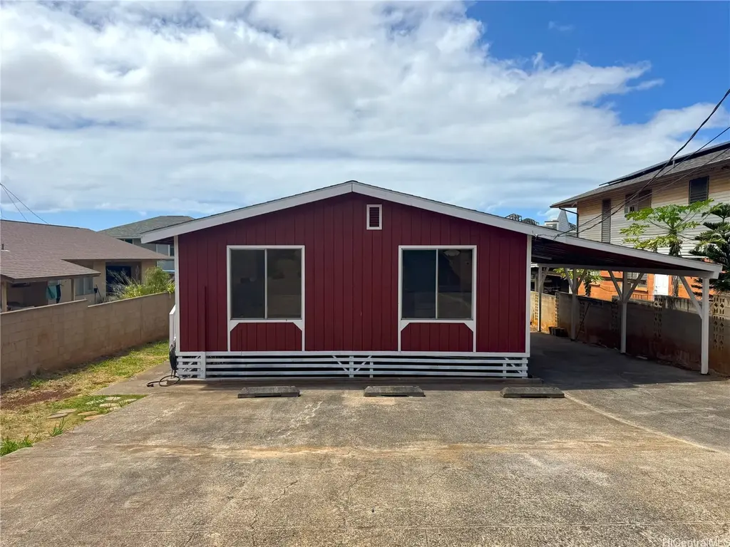 99-311 Uwau Drive, Aiea