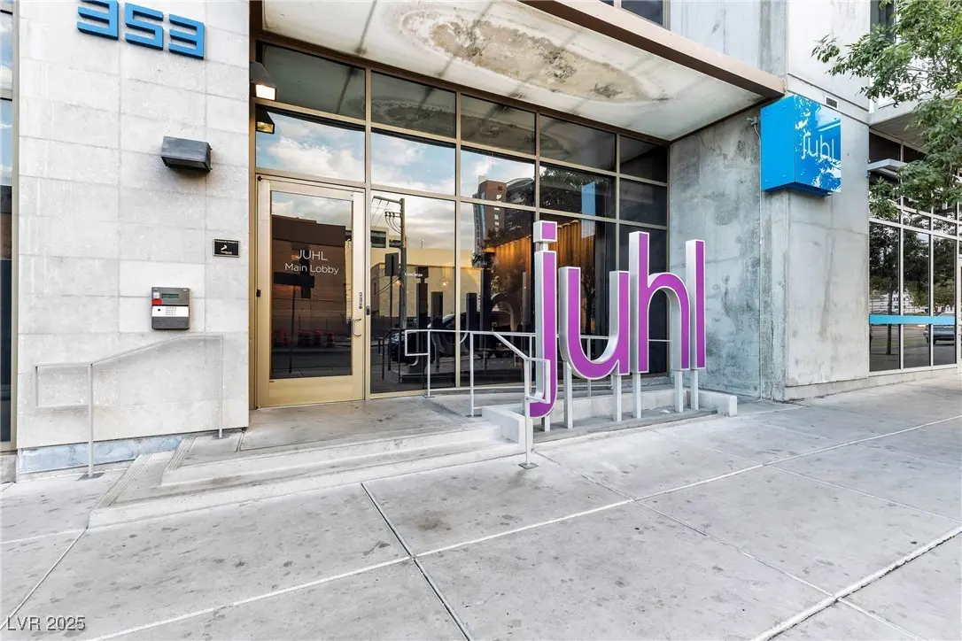 353 E Bonneville Avenue 557, Las Vegas