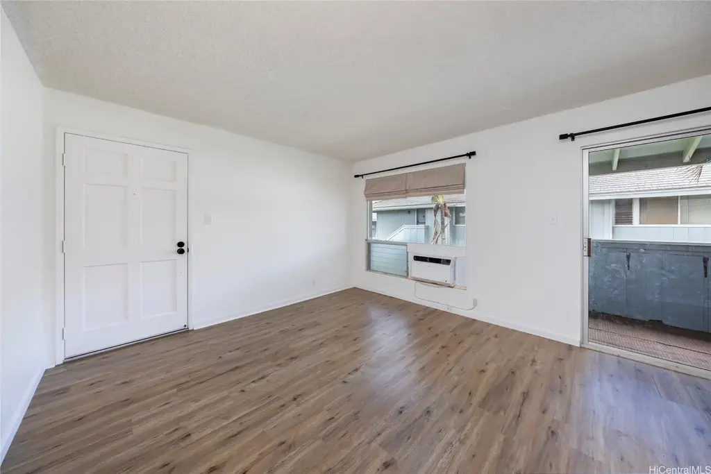 94-1045 Paha Place # T7, Waipahu