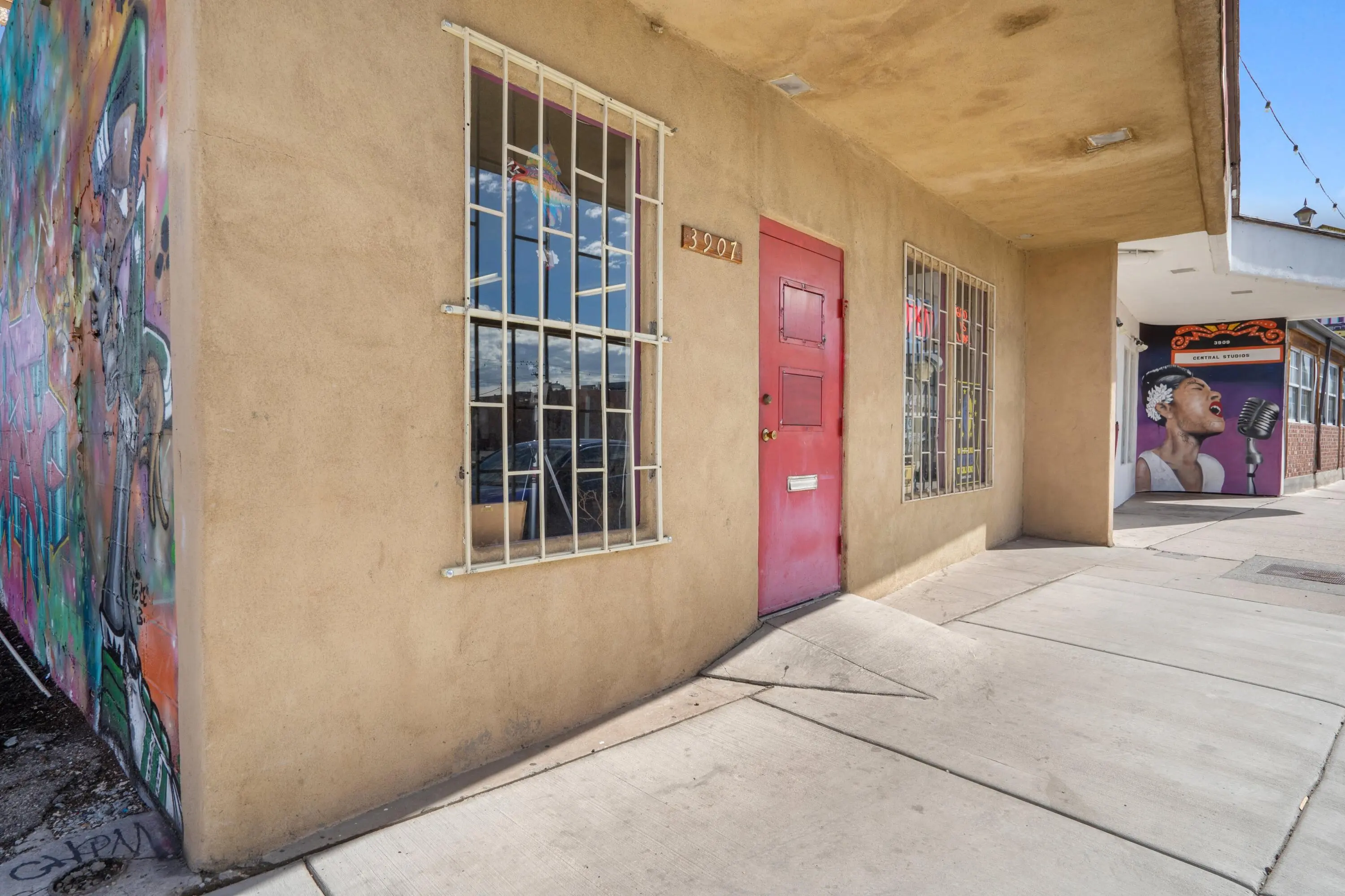 3907 Central Avenue Ne, Albuquerque