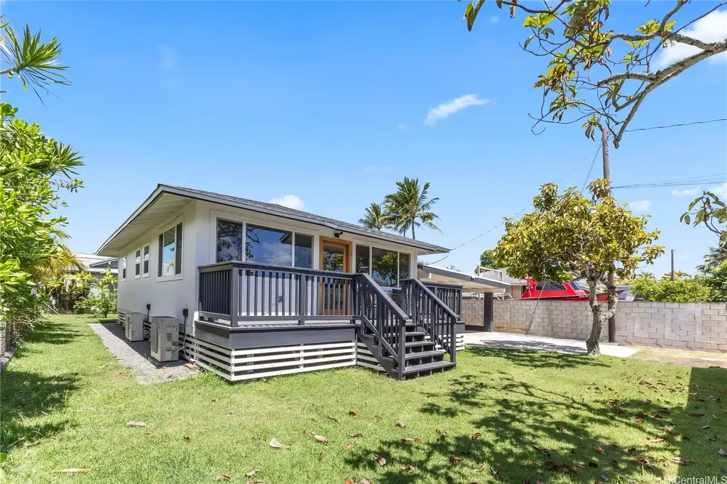 610 A Halela Street, Kailua