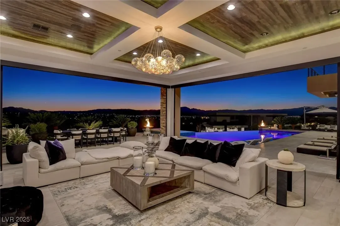 Photo of Listing #2720940