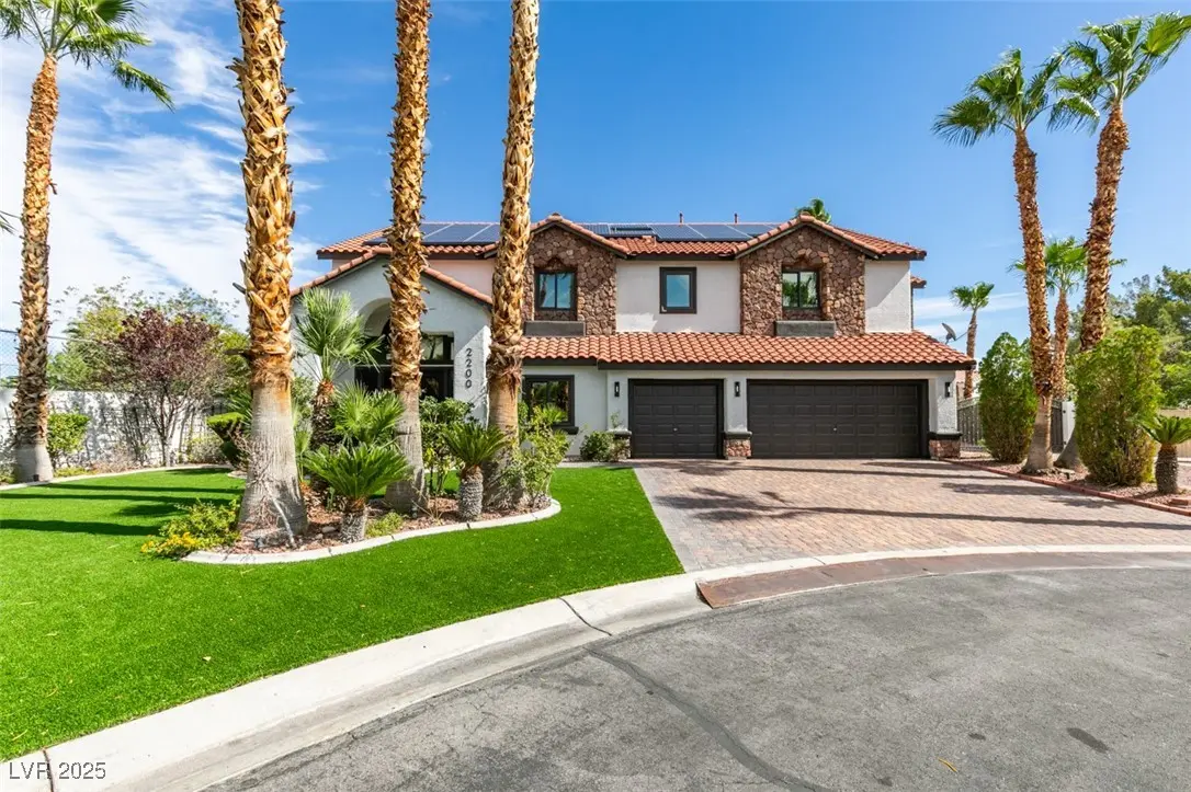 Photo of Listing #2721470