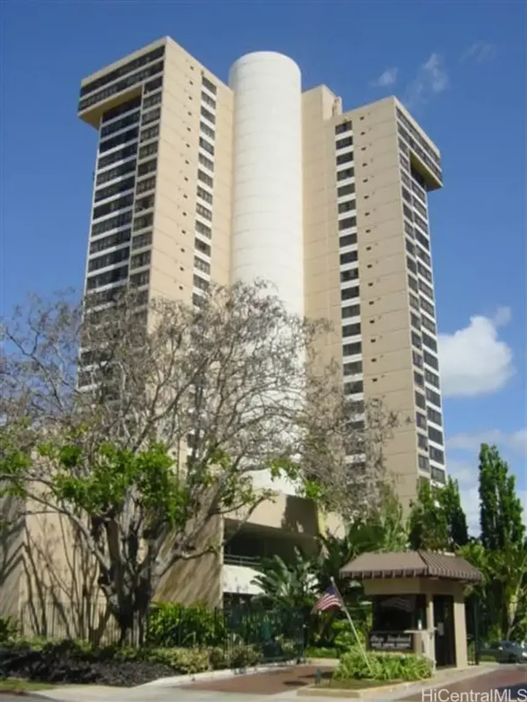 5333 Likini Street # 2704, Honolulu