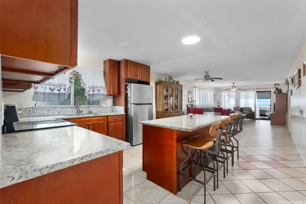 94-737 Kime Street, Waipahu