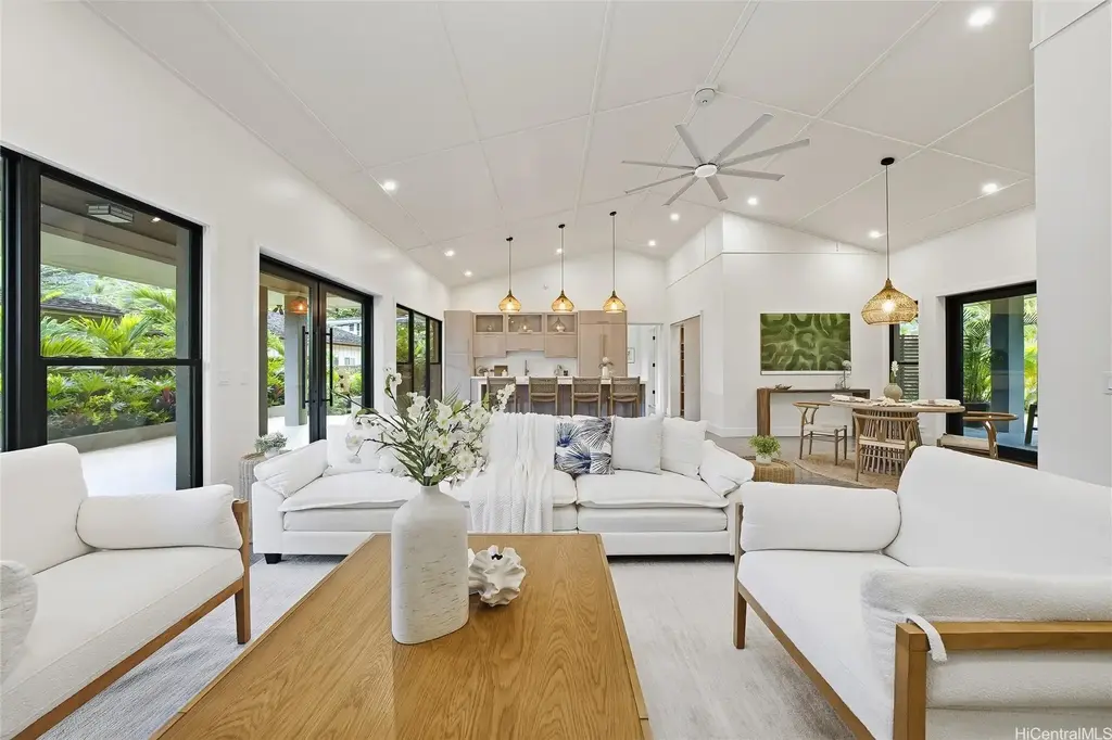 926 Aalapapa Drive, Kailua