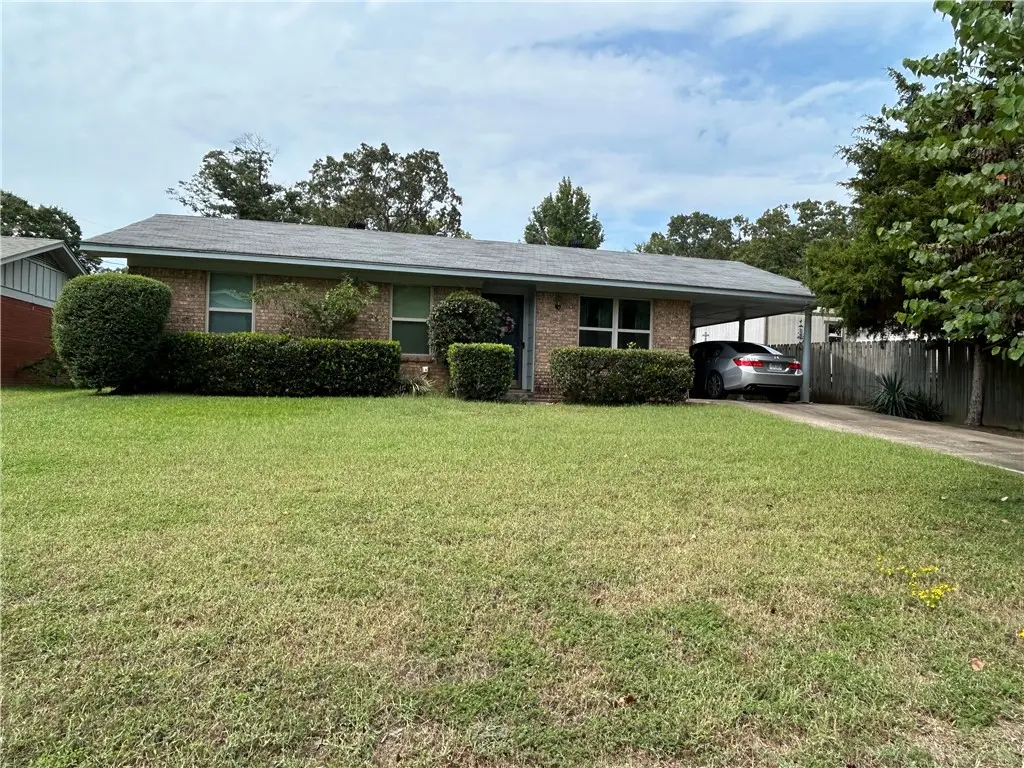 801 Green Hills Drive, 