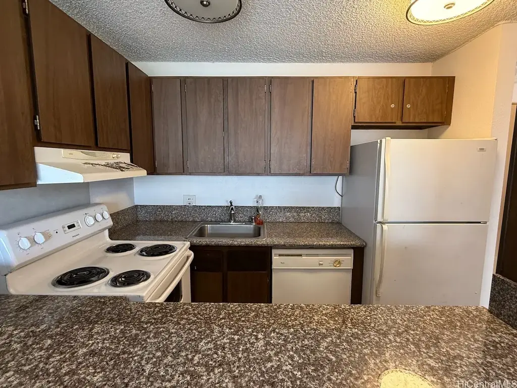 2140 Kuhio Avenue # 1012, Honolulu