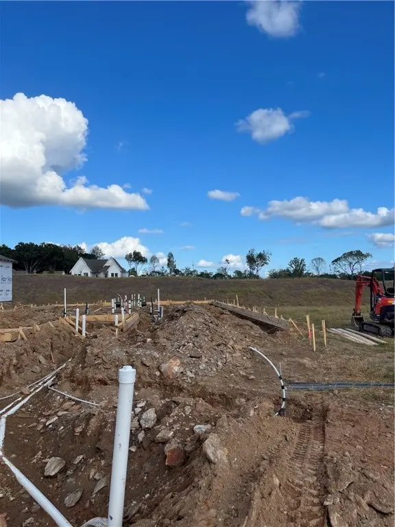 1053 Hunters Way, Opelika