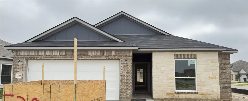 5302 Lyle Place, Bryan