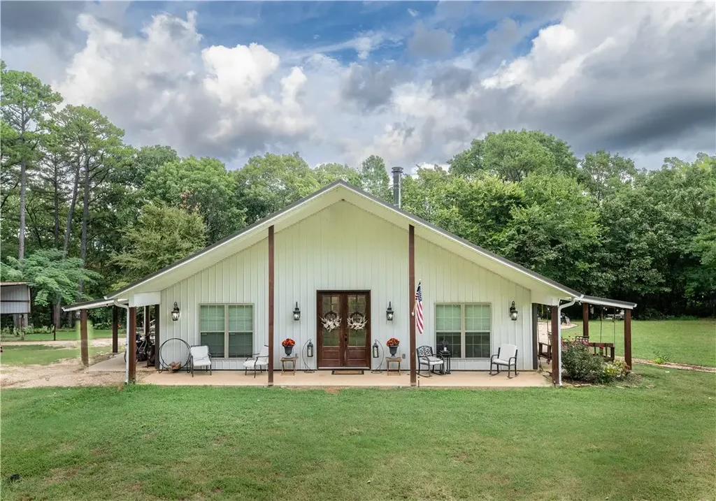 14605 Mineral Springs Road, West Fork