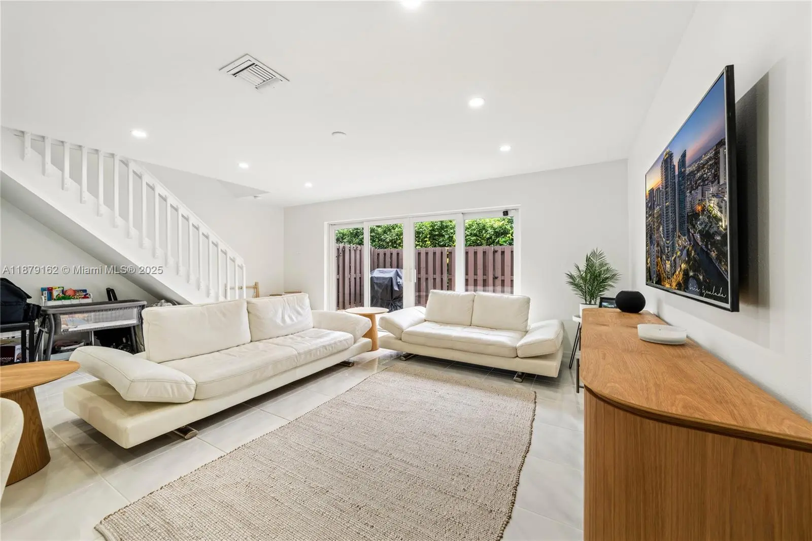 Photo of Listing #A11879162