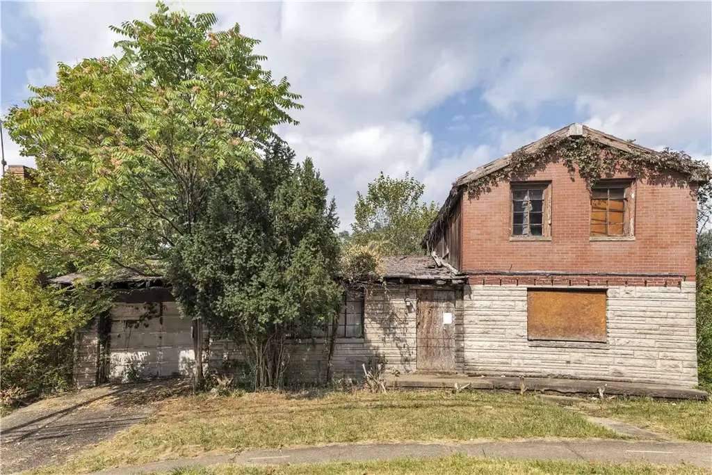 2241 Laketon Road , Wilkinsburg