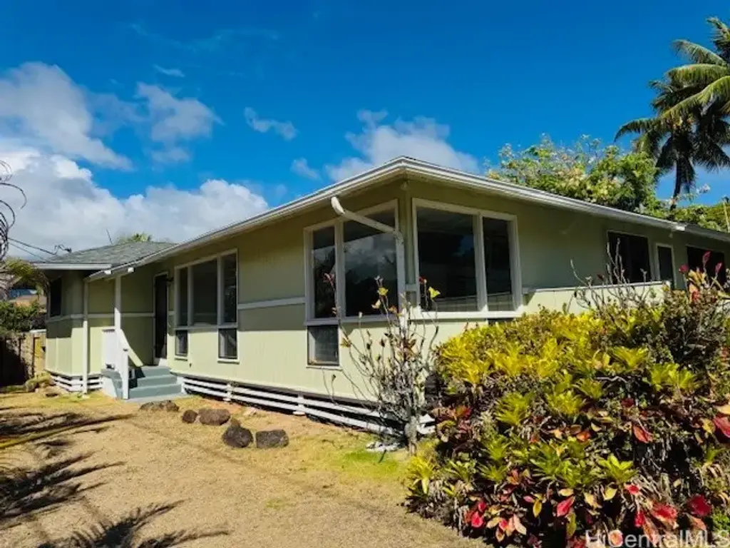 130 Ulupa Street, Kailua