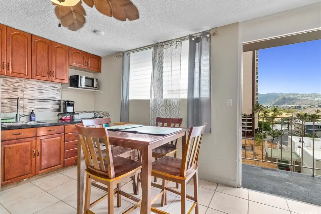 (unit #702) 236 Liliuokalani Avenue, Honolulu