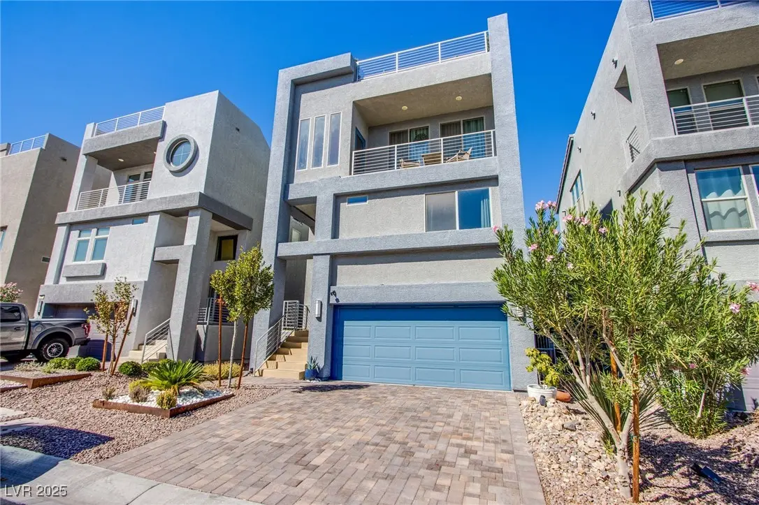 Photo of Listing #2720608