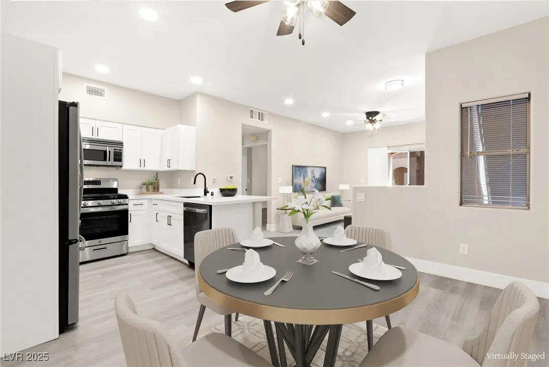 Photo of Listing #2720185