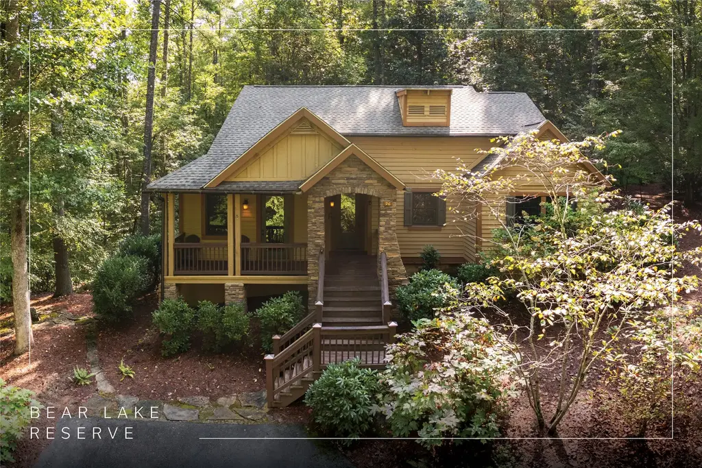 96 Meadow Ridge Court, Tuckasegee