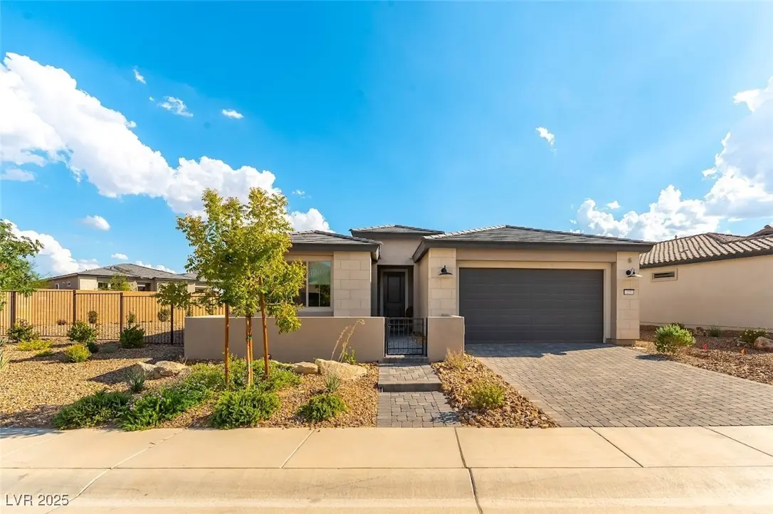 Photo of Listing #2722075