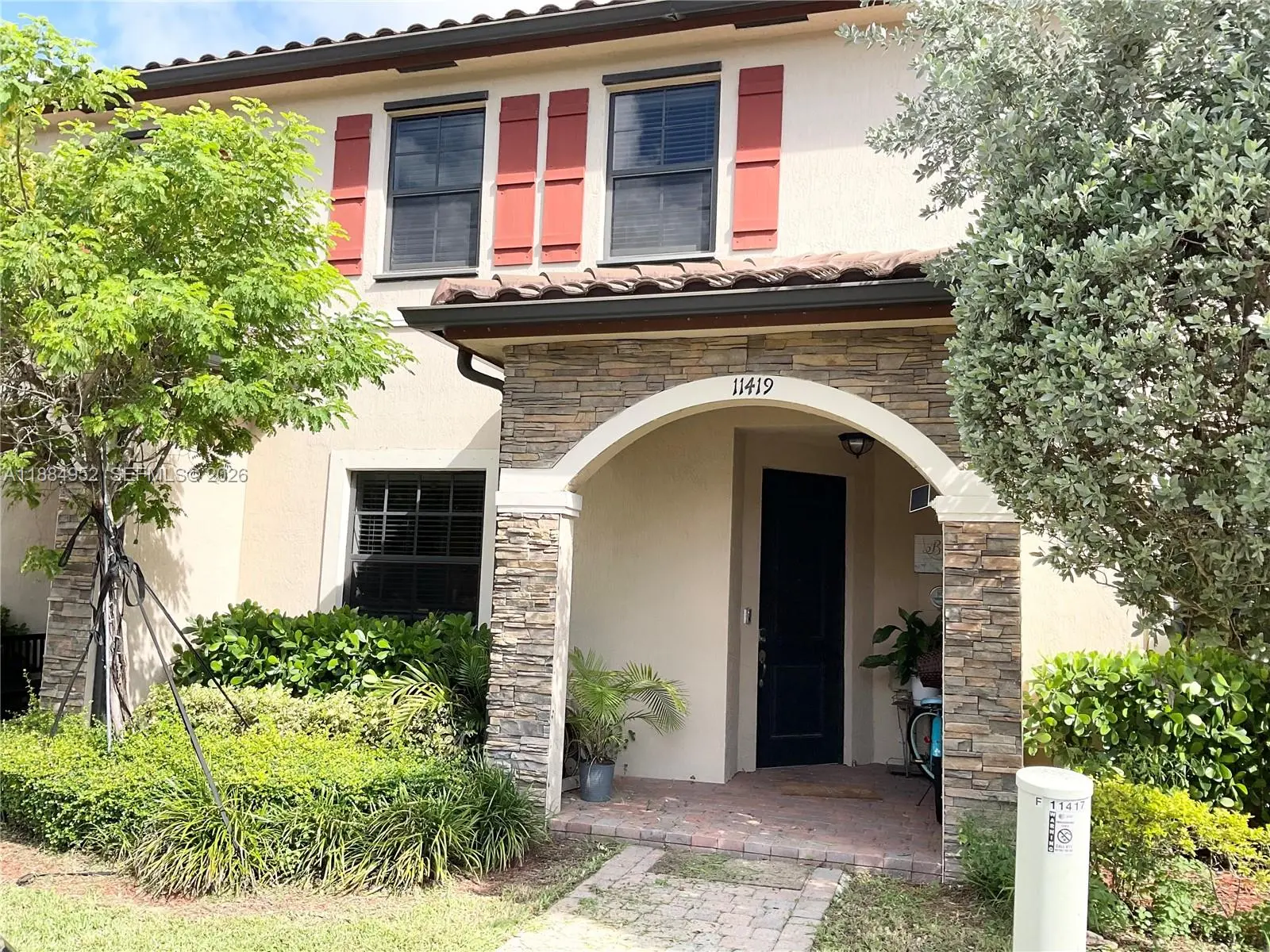 Photo of Listing #A11884952