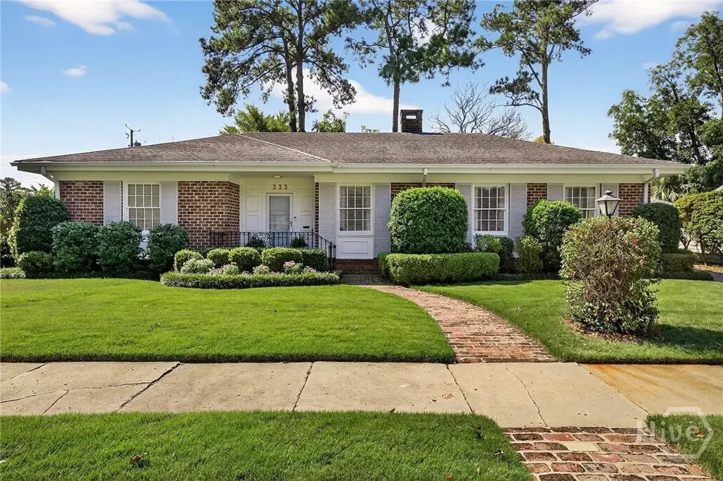 333 E 52nd Street, Savannah