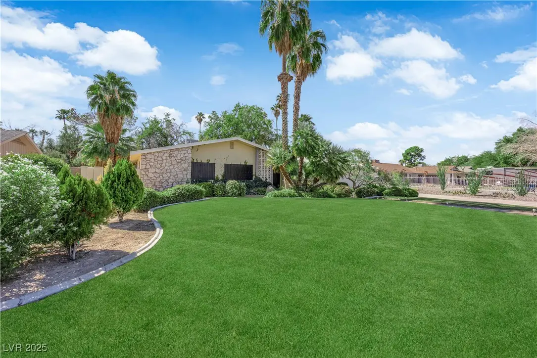 Photo of Listing #2722173