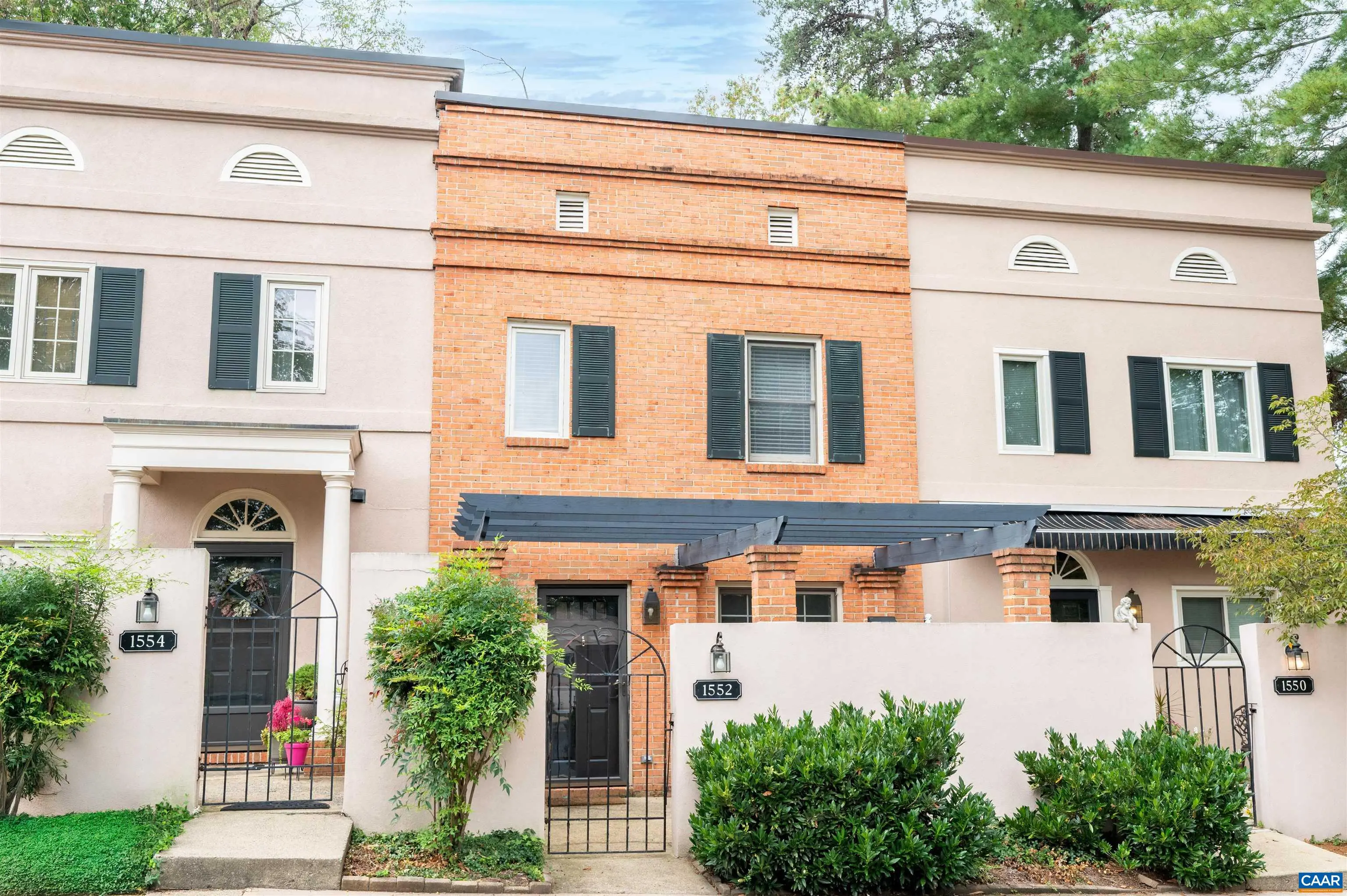 1552 Garden Ct, Charlottesville