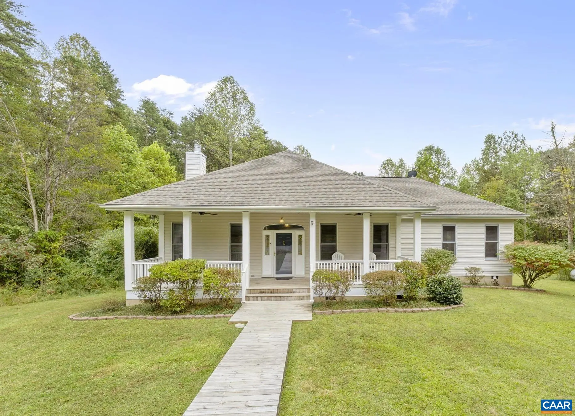 47 Holly Springs Dr, Louisa