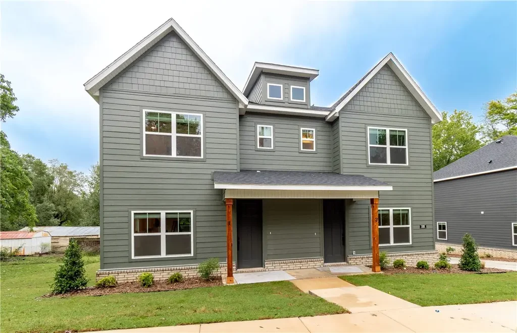 1528 W Sligo Street, Fayetteville