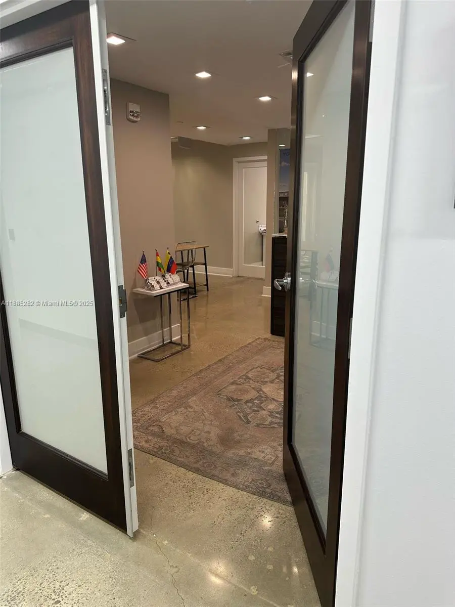 Photo of Listing #A11885282