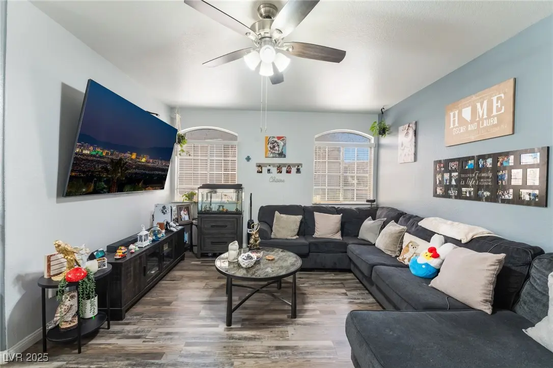 Photo of Listing #2722321