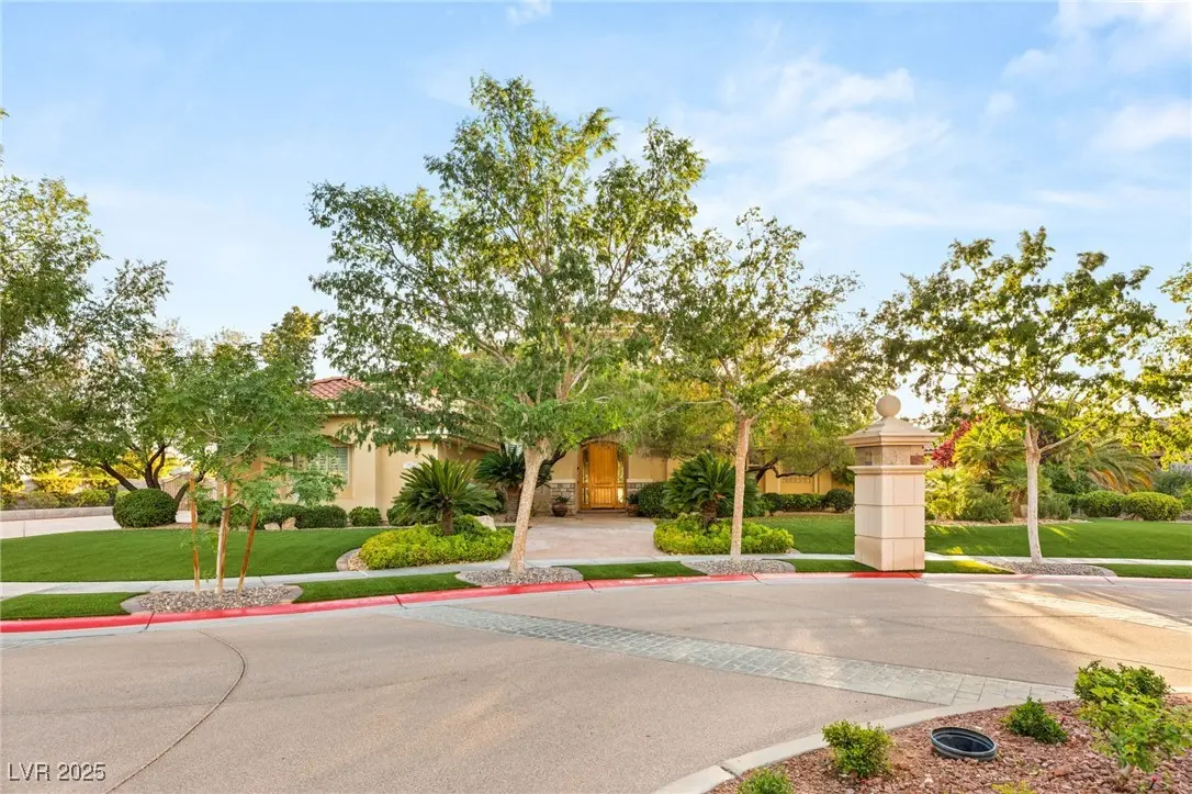 Photo of Listing #2722147