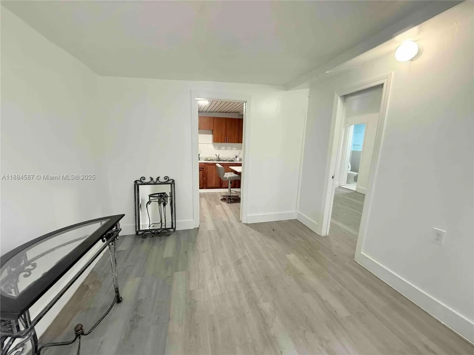 Photo of Listing #A11884587