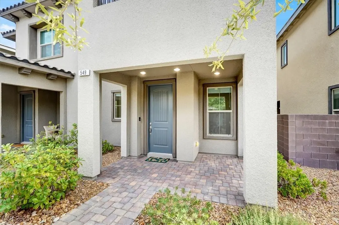 Photo of Listing #2721349