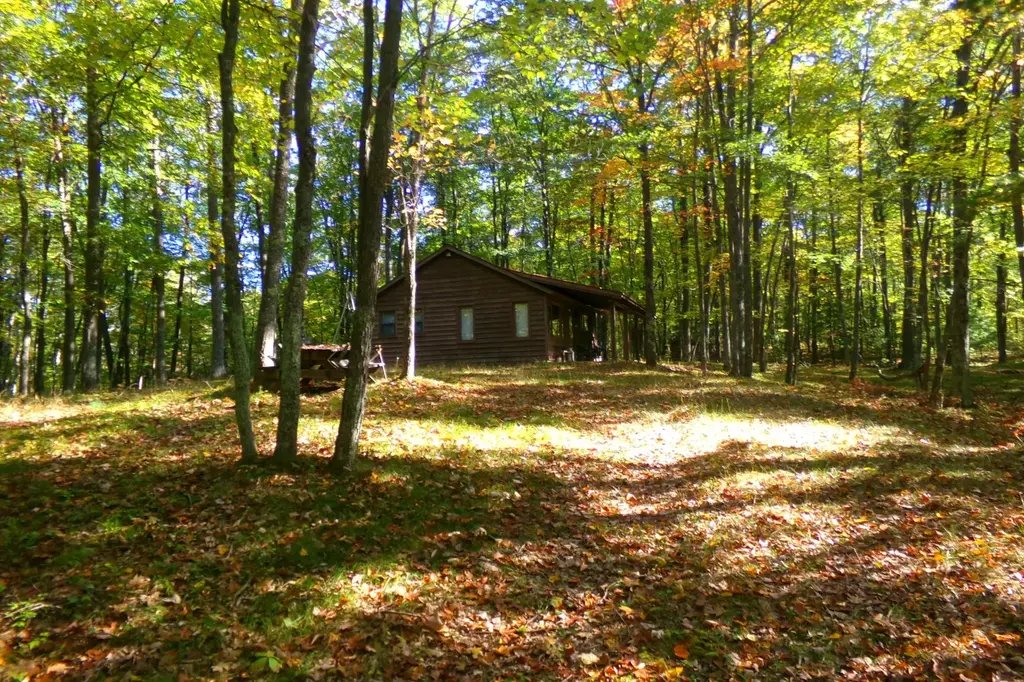 7299 Dads Lake Rd, Eagle River