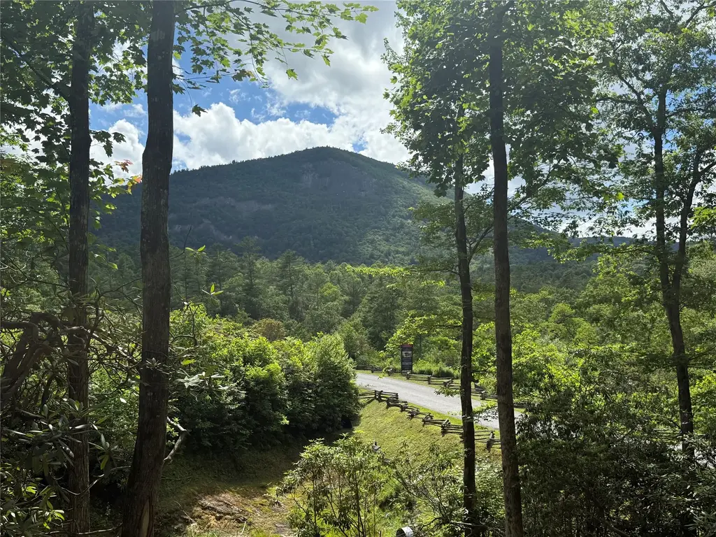 75 Cats Eye Run, Highlands