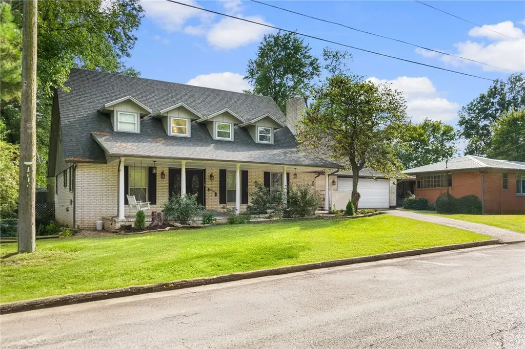 1719 Wensworth Avenue, Springdale