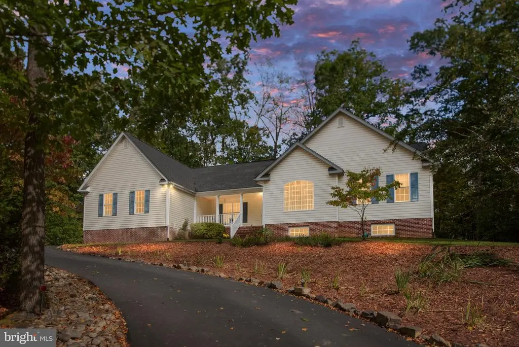 209 Edgemont Ln, Locust Grove