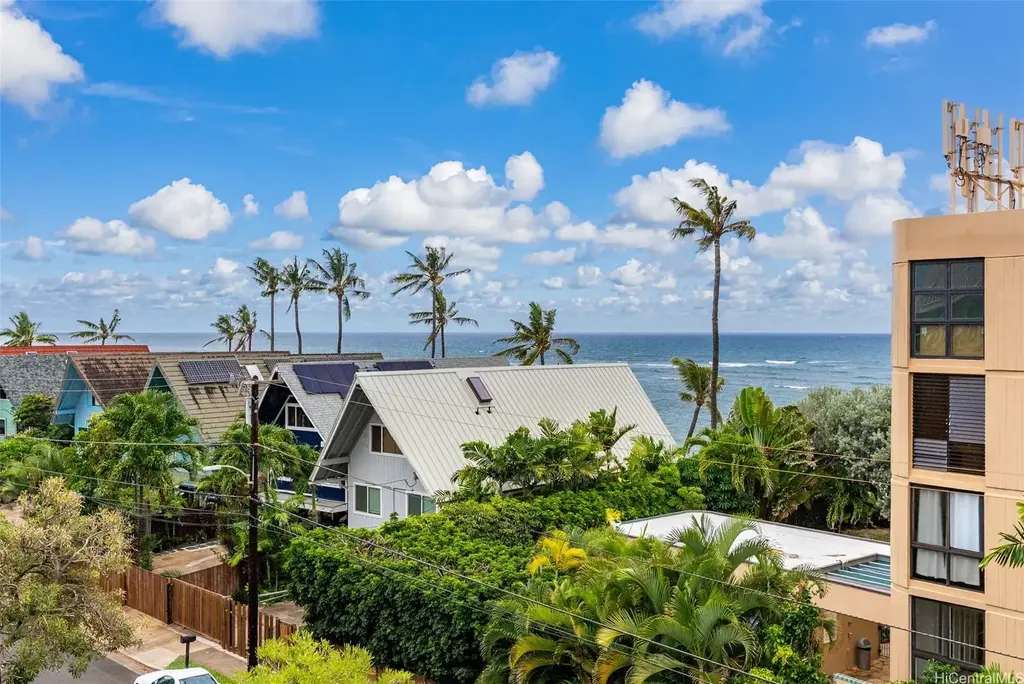 68-055 Akule Street # 501, Waialua