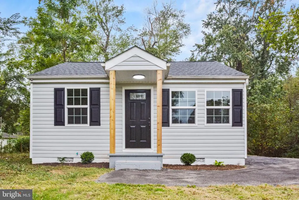 18084 Monrovia Rd W, Orange