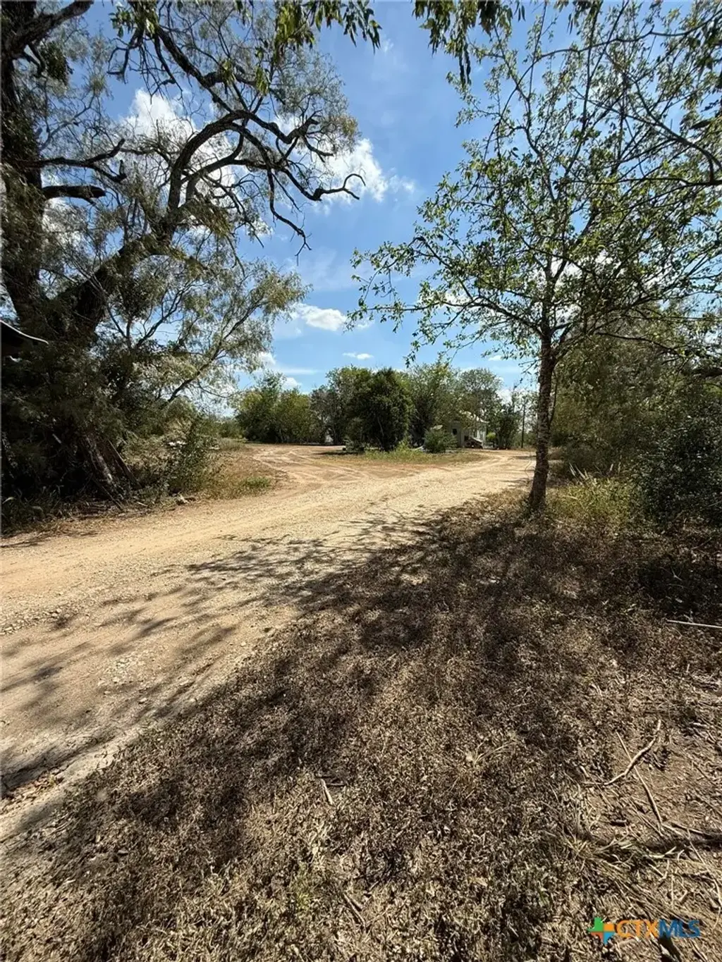 7555 Gin Road, Marion