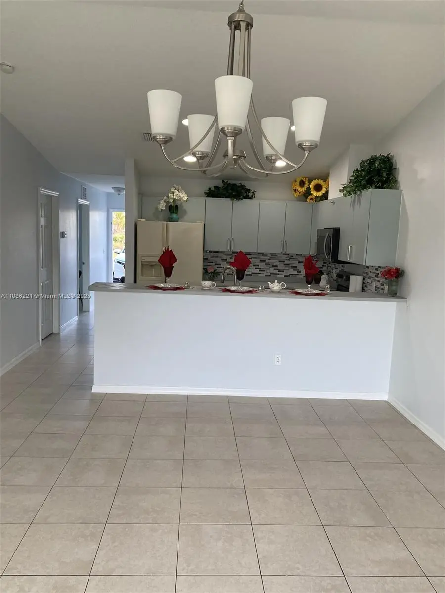 Photo of Listing #A11886221