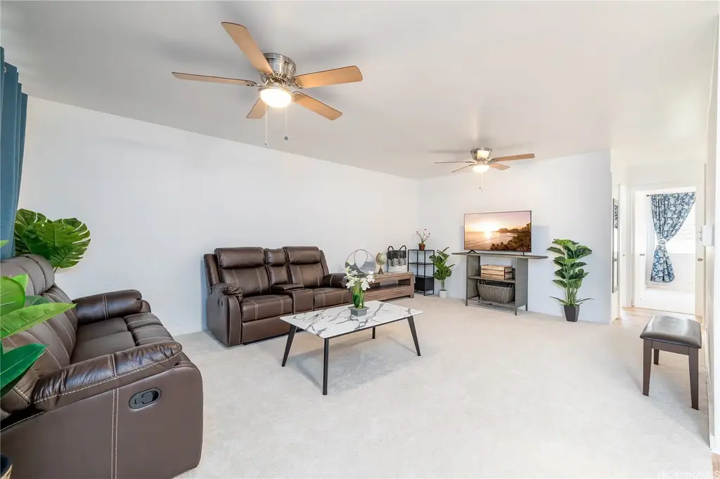 1209 N School Street # 102, Honolulu