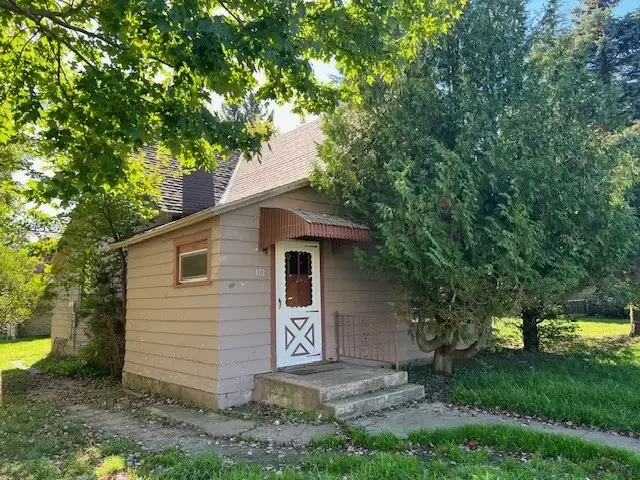 112 3rd Avenue, Shell Lake