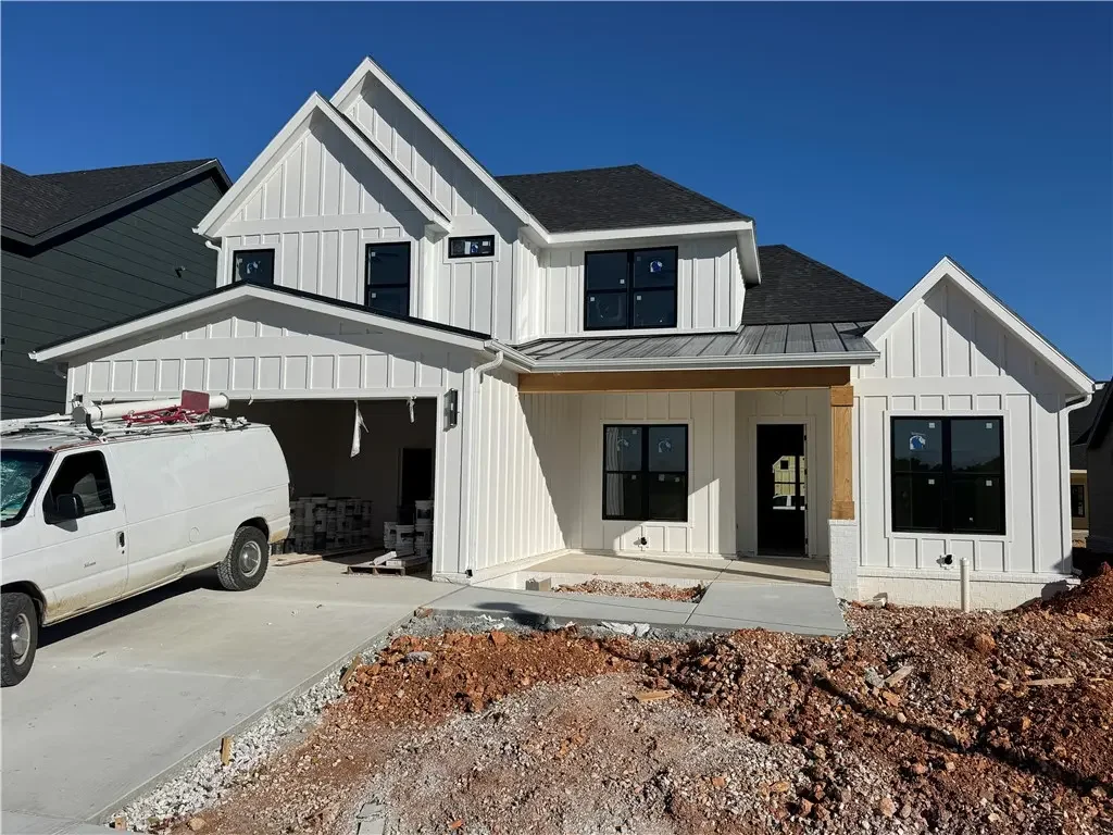 4105 W Murfield Drive, Rogers