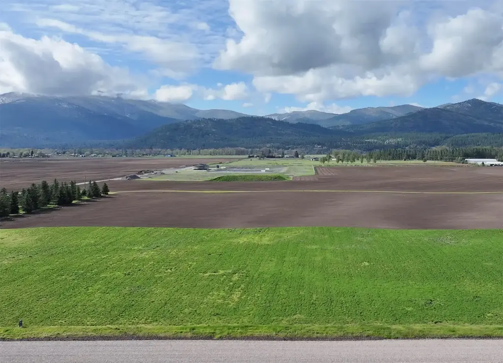 Nhn Picea Place Lot 13, Plains